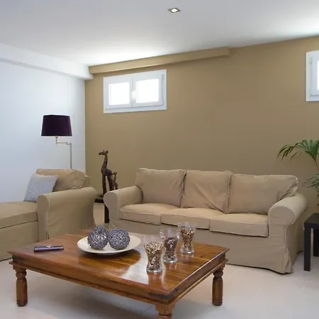 Beautiful Ambar Willa